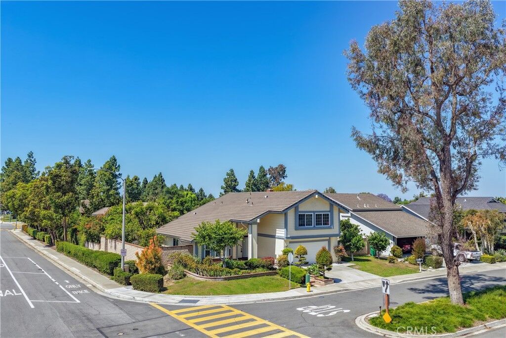Property Photo: 14 Yorktown CA 92620