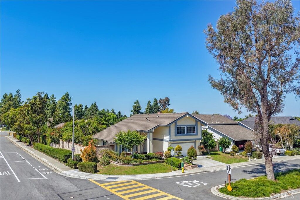Property Photo: 14 Yorktown CA 92620