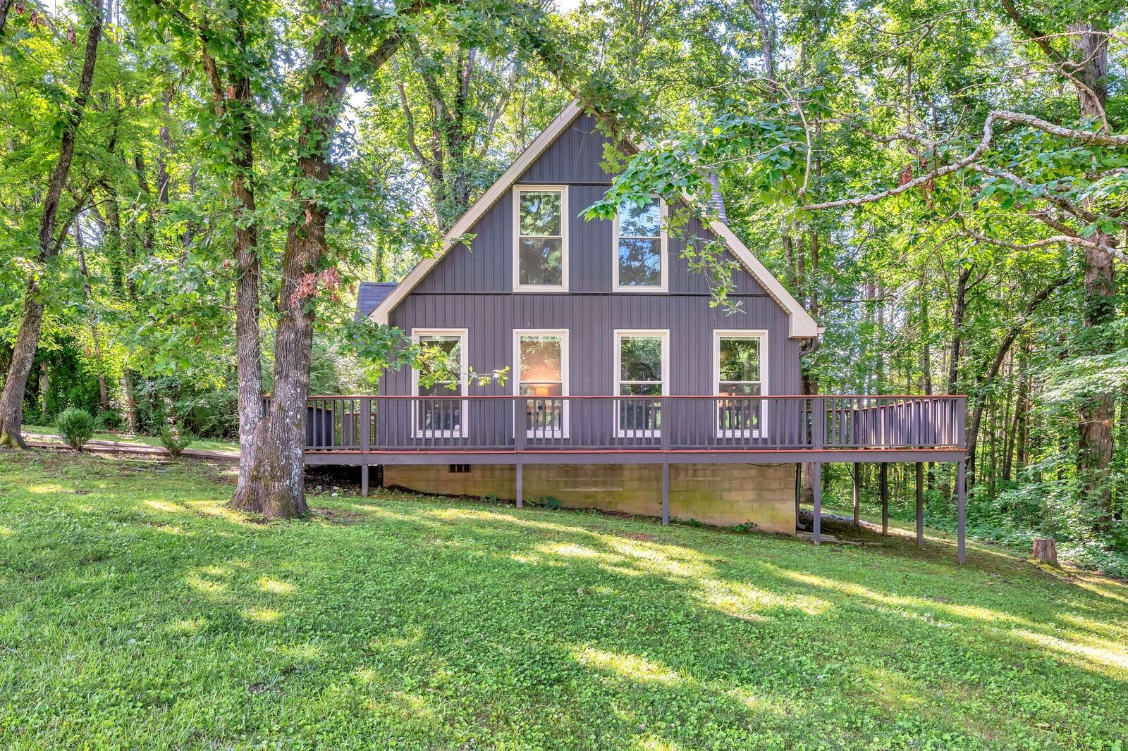 Property Photo:  1144 Chestnut Dr  TN 37029 