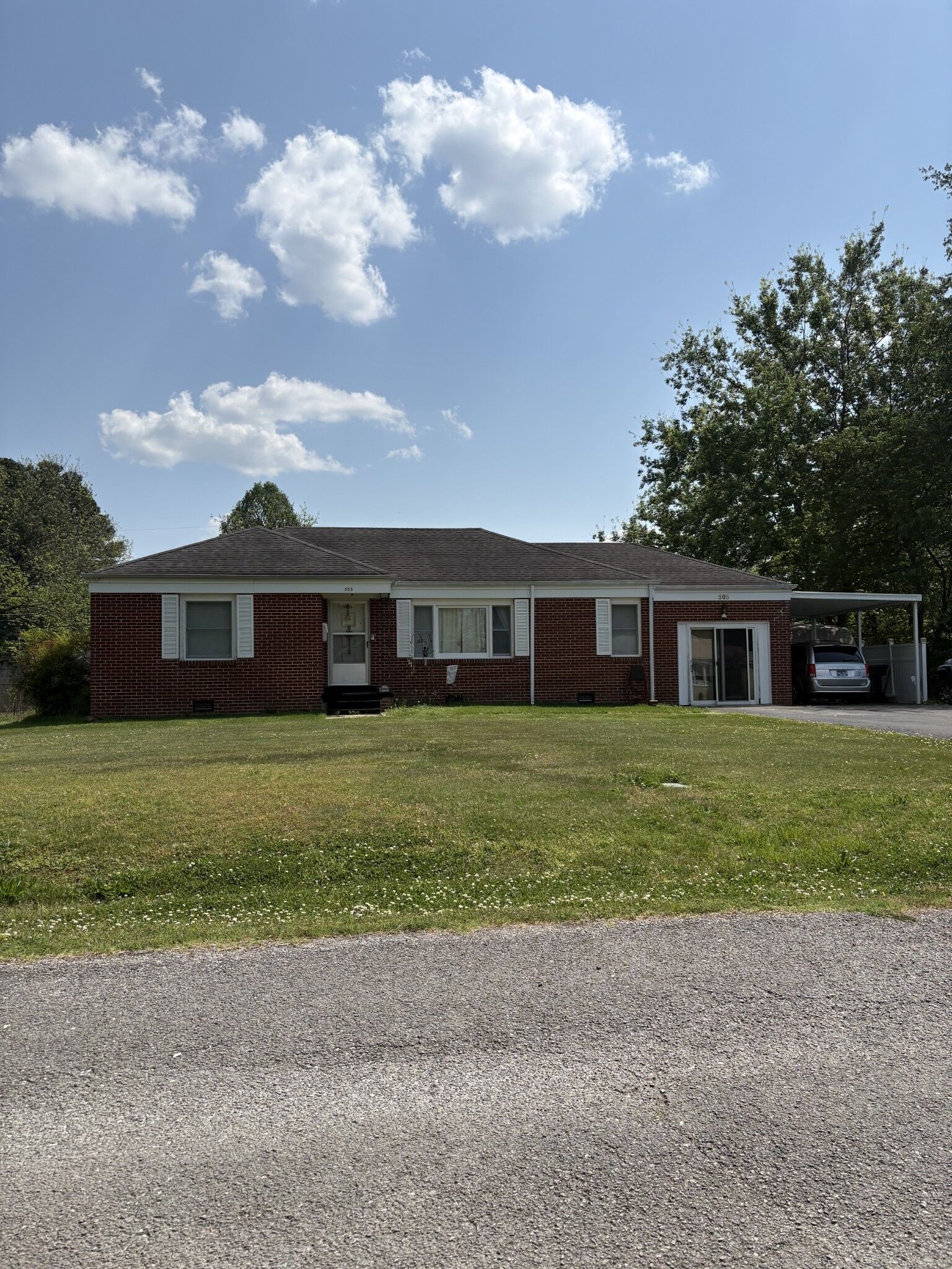 Property Photo:  505 Glendale Pl  TN 37388 