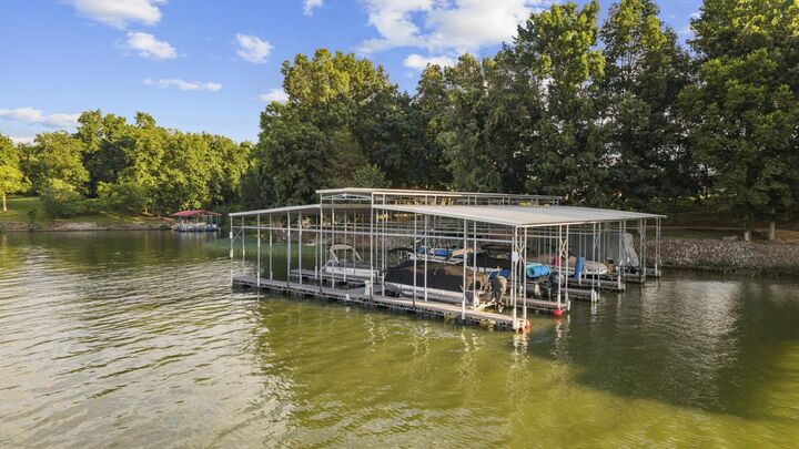 Property Photo: 2020 Shoreline Dr TN 37122