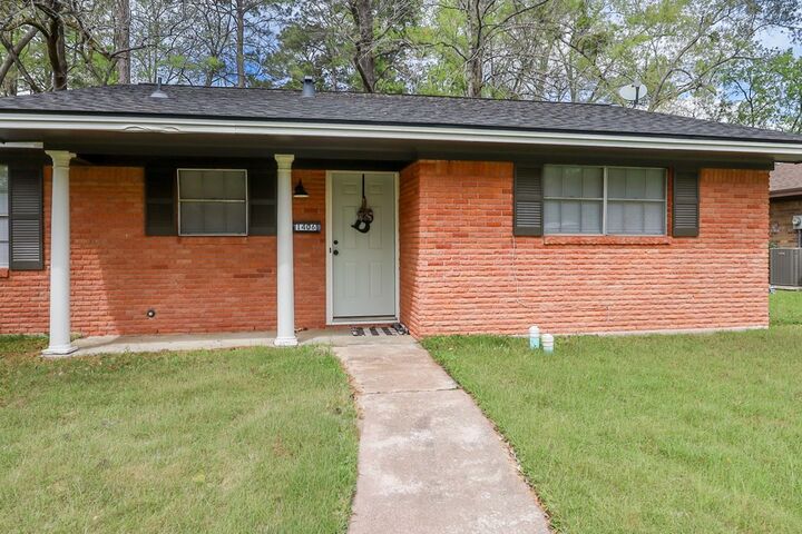 Property Photo:  1406 Russell Avenue  TX 75904 