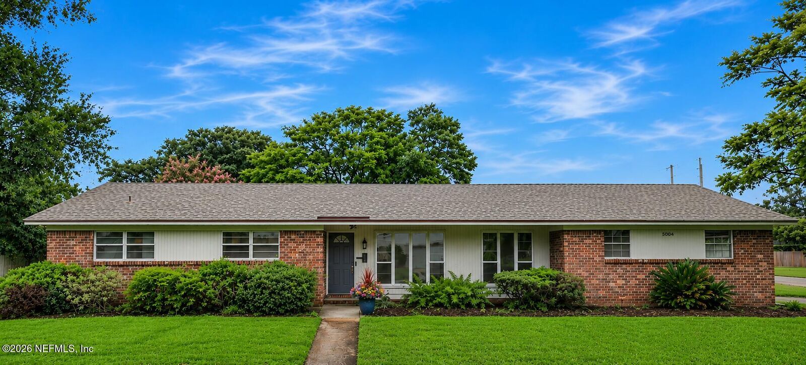 Property Photo: 5004 S Winchester Drive S FL 32217