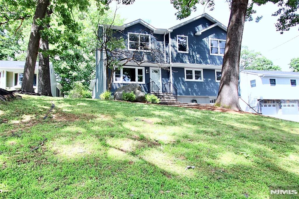 Property Photo:  73 Oneida Avenue  NJ 07436 
