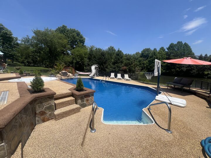 Property Photo: 2612 Amsterdam Road KY 41017