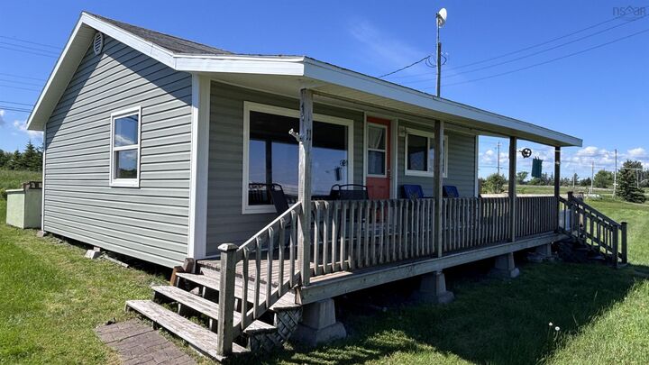 Property Photo: 11 Douglas Crescent NS B0K 1N0