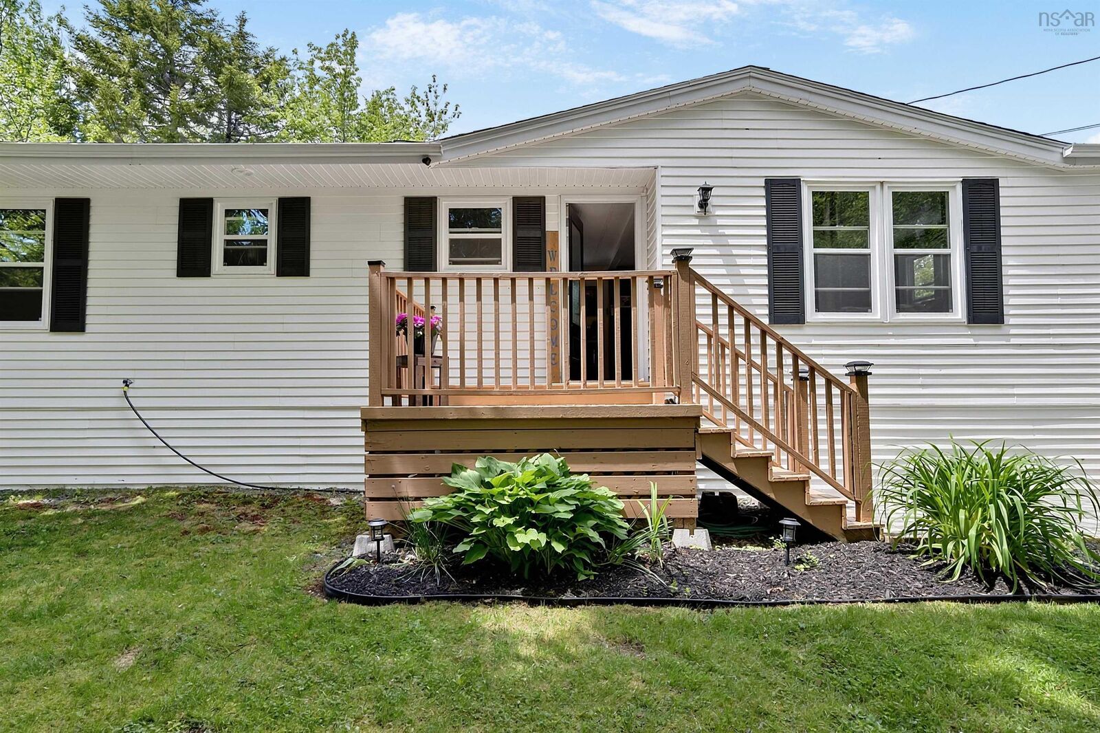 Property Photo:  103 Pinehill Drive  NS B0J 1N0 
