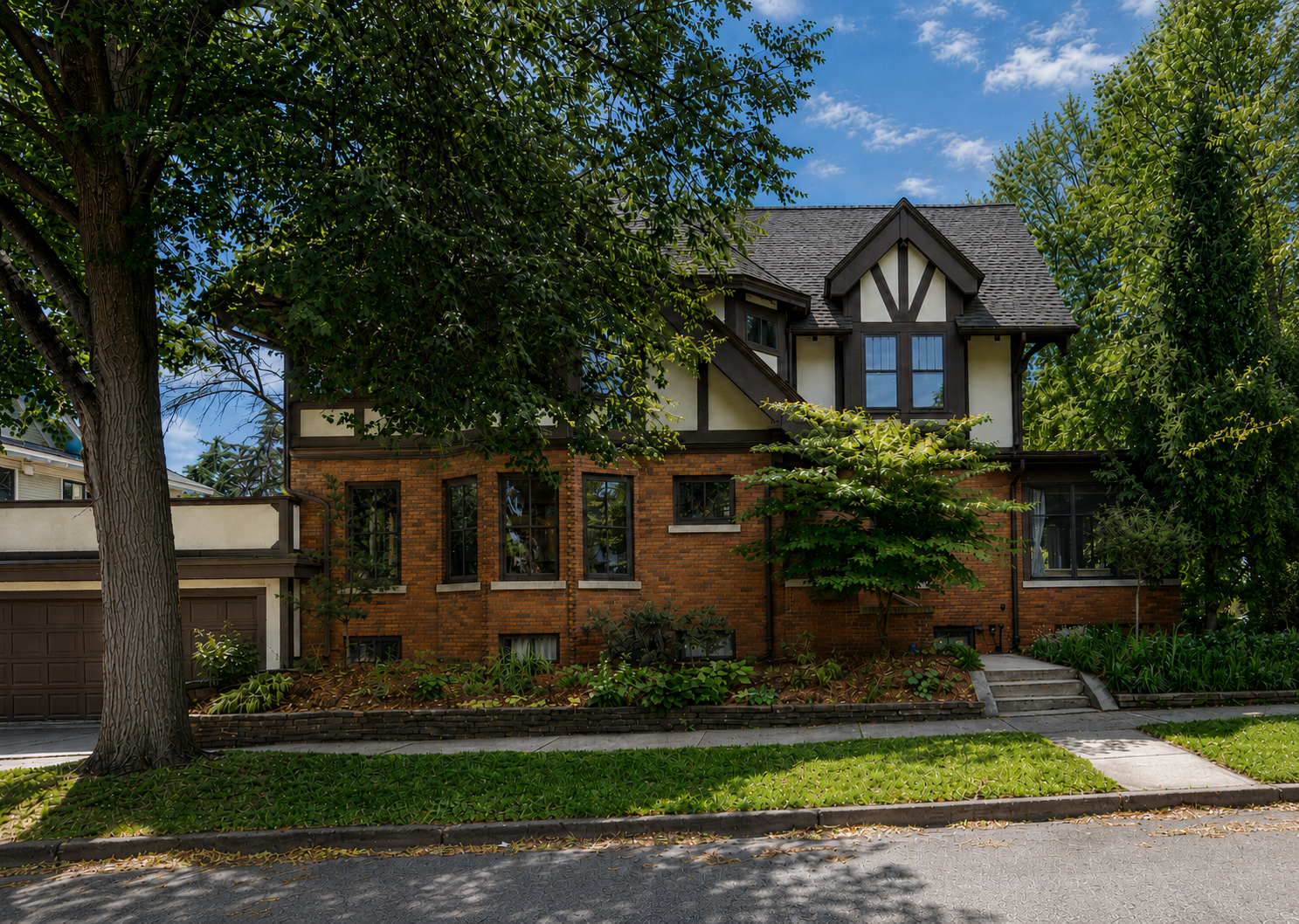 Property Photo:  920 Lincoln Avenue  MN 55105 