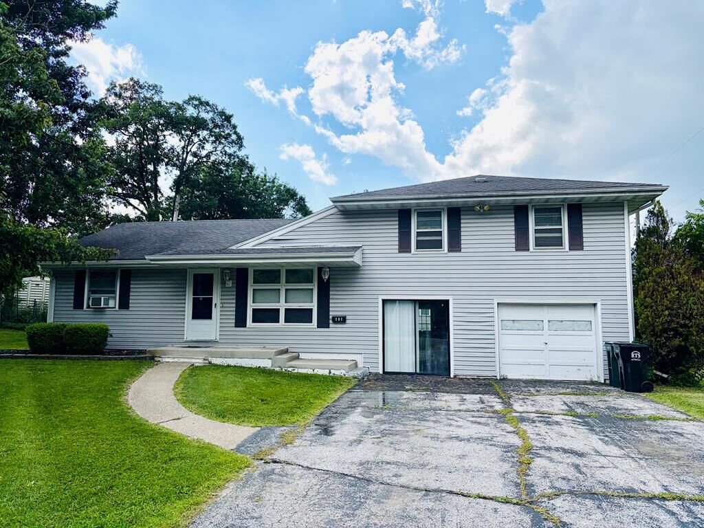 Property Photo: 202 S Cottage Grove Avenue MO 63501