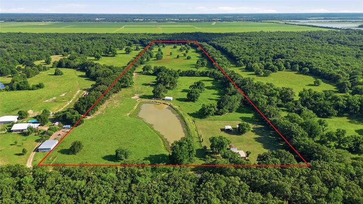 Property Photo: 500 County Road 1300 TX 75450
