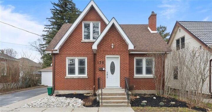 Property Photo:  176 North Park Street 1  ON N3R 4K5 