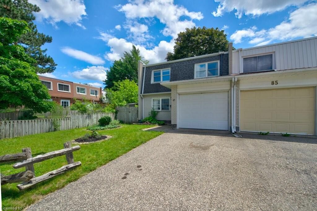 Property Photo: 87 Charles Best Place ON N2M 5A4