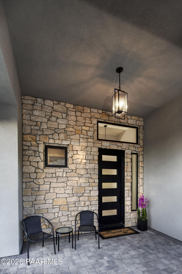 Property Photo: 233 Sleepyglen Circle AZ 86303