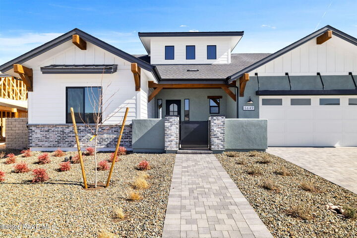Property Photo: 5649 Meridian Court AZ 86305