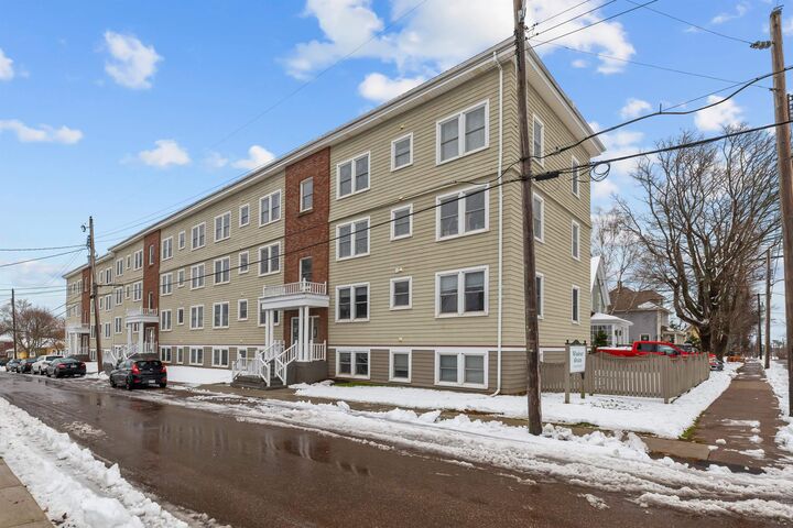 Property Photo:  56 Green Street  PE C1A 2E9 