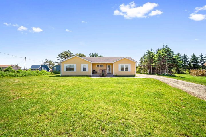 14 Pendergast Road — photo 1
