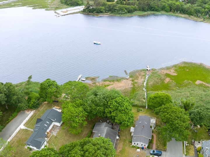 Property Photo:  86 Highland Shores Dr  MA 02571 