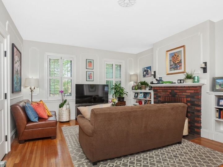 Property Photo:  10 Austin St 1  MA 02129 