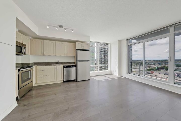 Property Photo: 10 Brentwood Common NW 1207 AB T2L 2L6