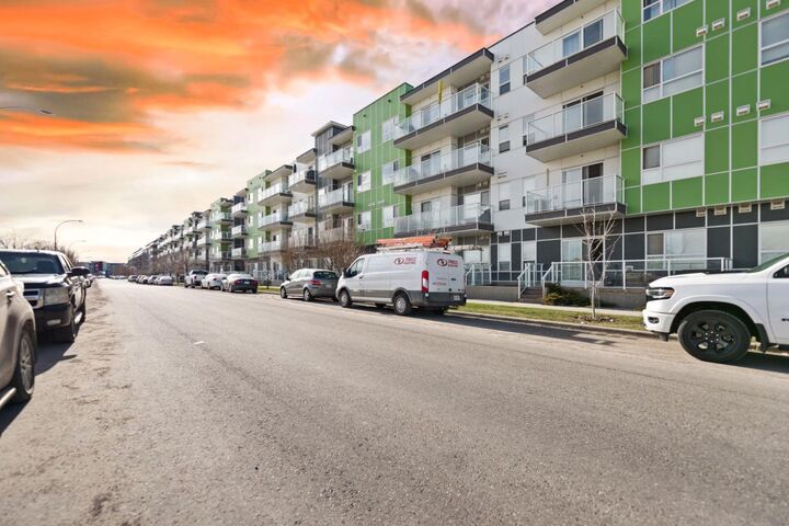 Property Photo: 20 Seton Park SE 225 AB T3M 2V4
