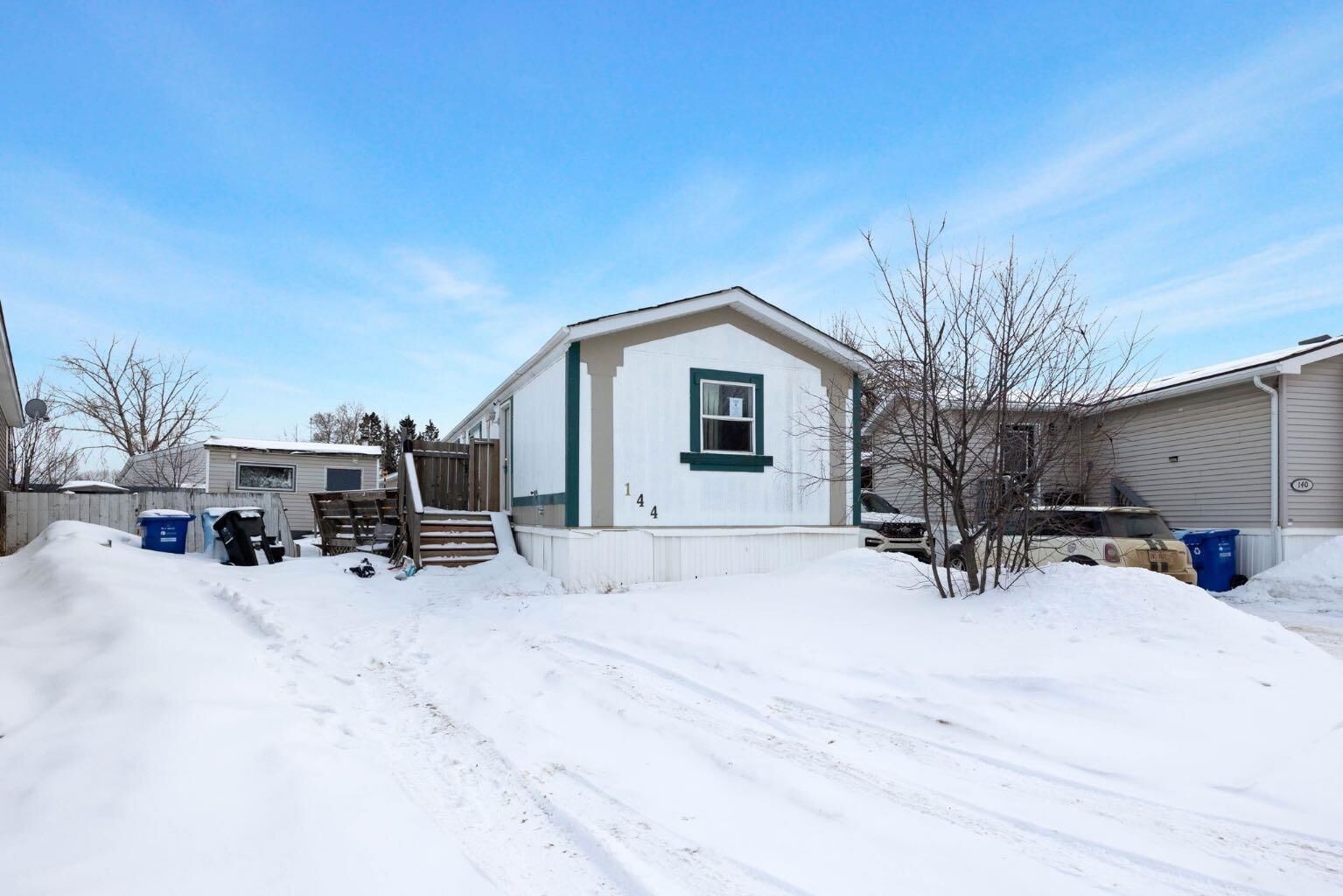 Property Photo:  144 Grecian Place  AB T9H 2N1 