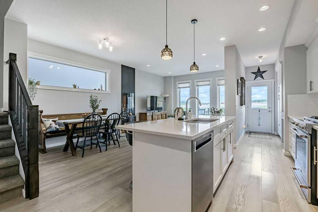 Property Photo: 179 Heritage Heights AB T4C 2R5