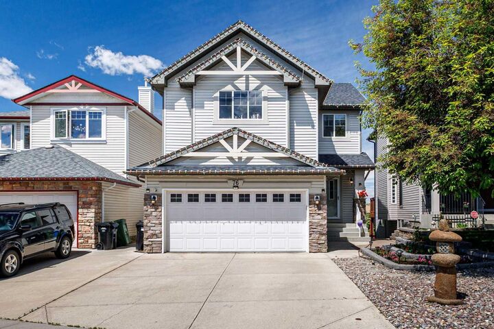 Property Photo: 76 Rockywood Park NW AB T3G 5S2