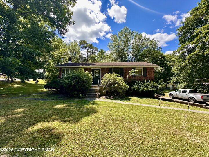 Property Photo:  22 Independence Road  PA 18301 