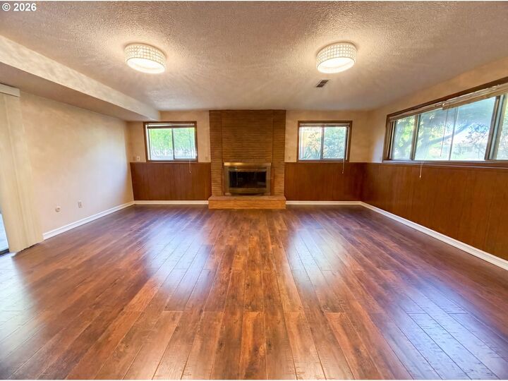 Property Photo: 3311 NE 145th Ave OR 97230