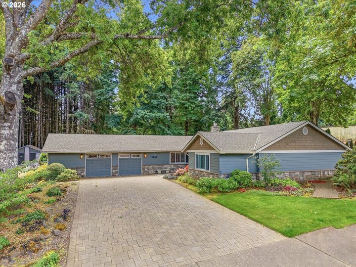 Property Photo:  10380 SW Canterbury Ln  OR 97224 