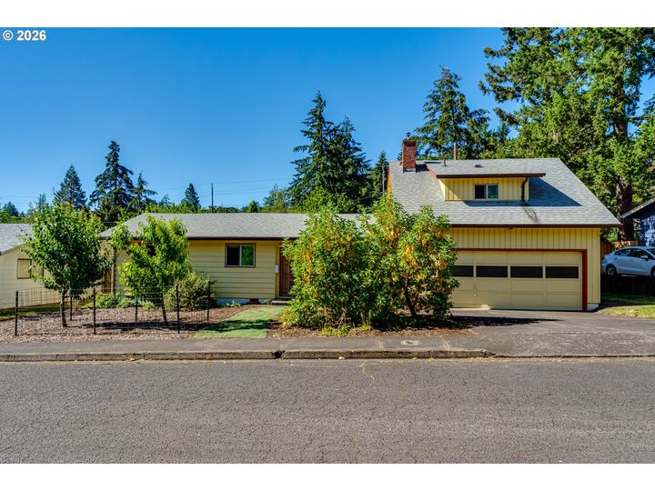 Property Photo: 450 W 28th Ave OR 97405