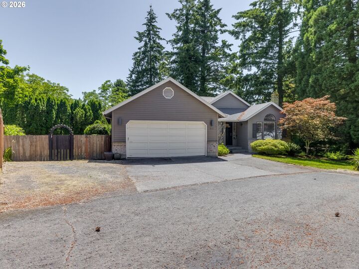 Property Photo: 8131 SW 56th Ave OR 97219