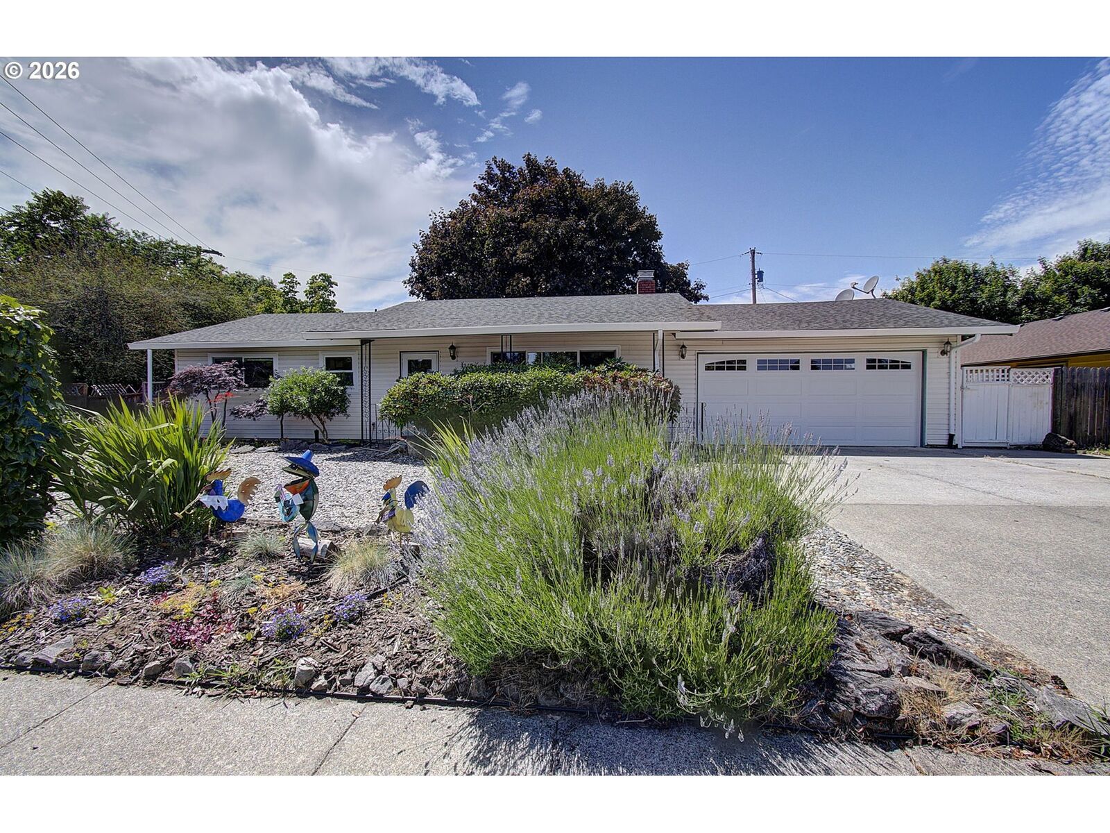 Property Photo:  3710 NE Pacific Way  WA 98662 