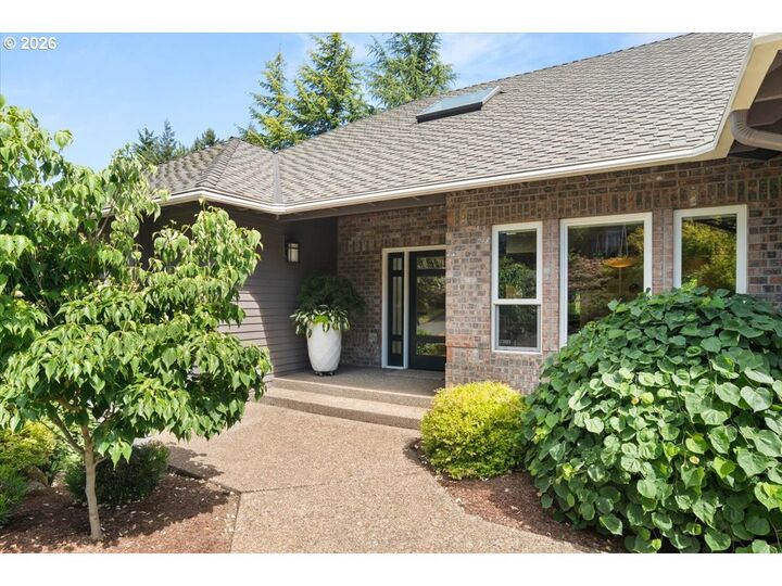 Property Photo:  6791 SW Ashdale Dr  OR 97223 