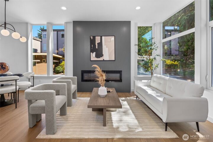 Property Photo:  3035 A  21st Avenue W  WA 98199 
