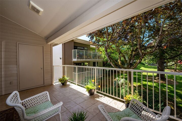 Property Photo: 6343 Sand Point Way NE WA 98115