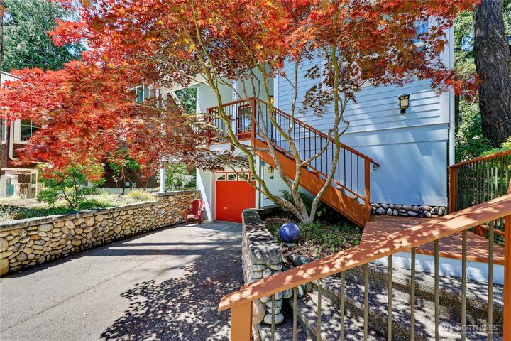 Property Photo: 2307 Madrona Street WA 98368