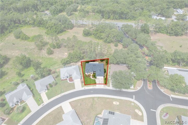 Property Photo: 3556 E Cove Park Trail FL 34442