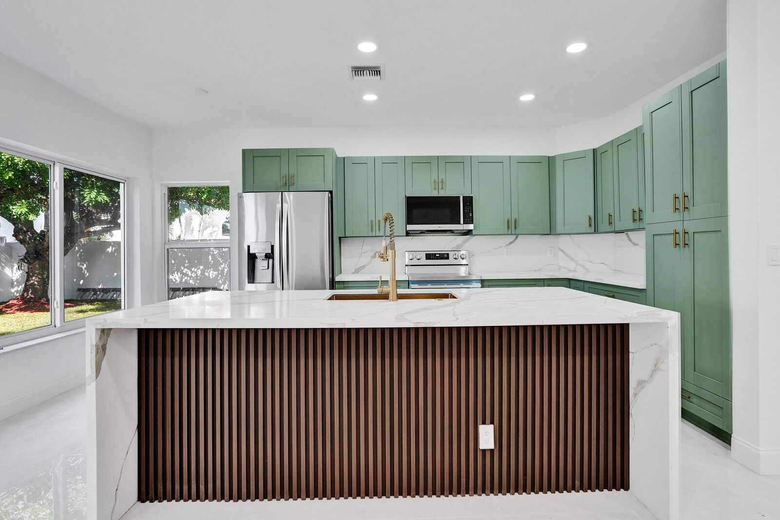 Property Photo: 6991 Marion Avenue FL 33063