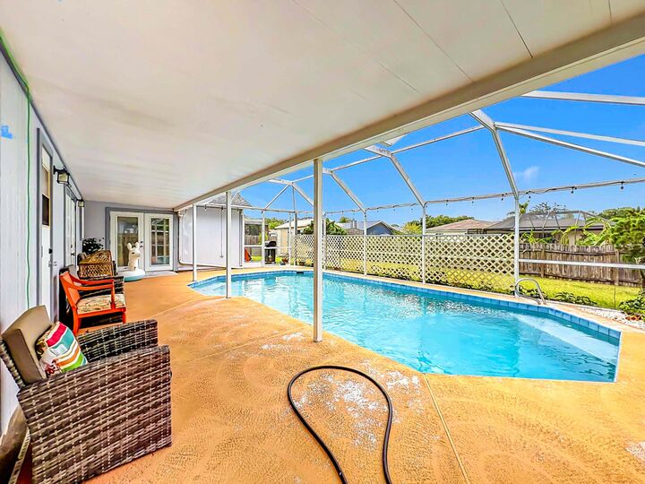 Property Photo:  985 Canton Street NW  FL 32907 