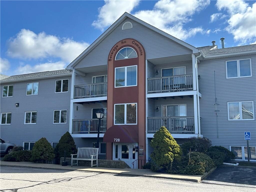 Property Photo:  728 Beverage Hill Avenue 16  RI 02861 