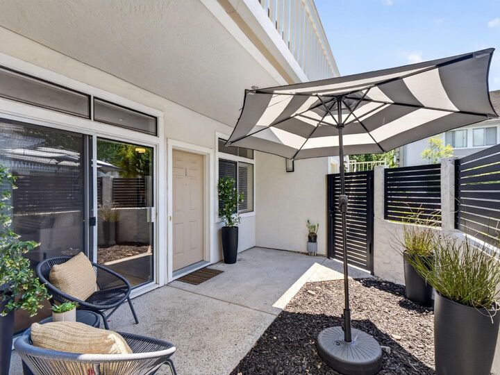 Property Photo: 2968 Moorpark Avenue 1 CA 95128