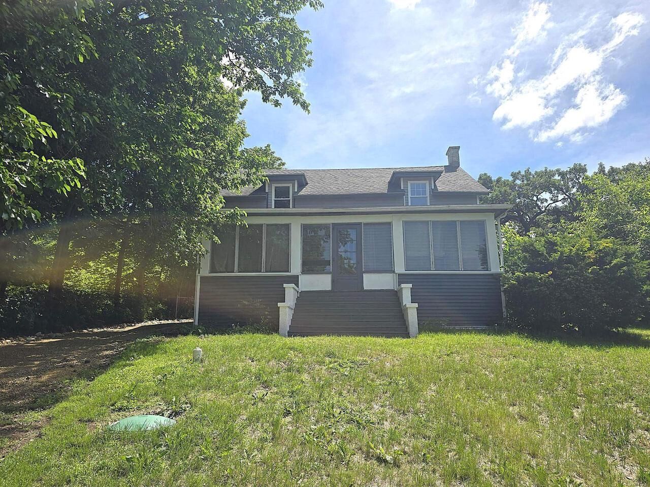 Property Photo: 2467 S Riverside Drive WI 53511