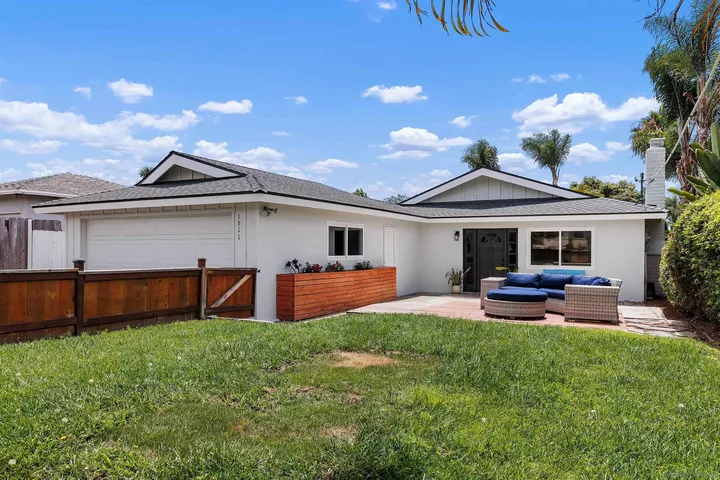 Property Photo: 1511 Stewart St. CA 92054