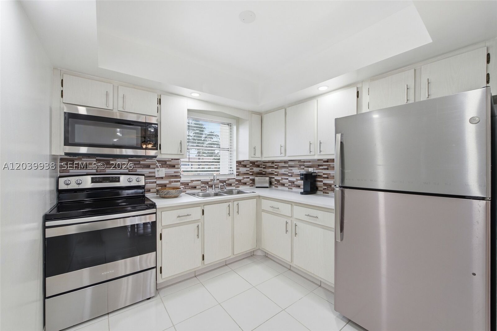Property Photo: 2894 E Crosley Dr E D FL 33415