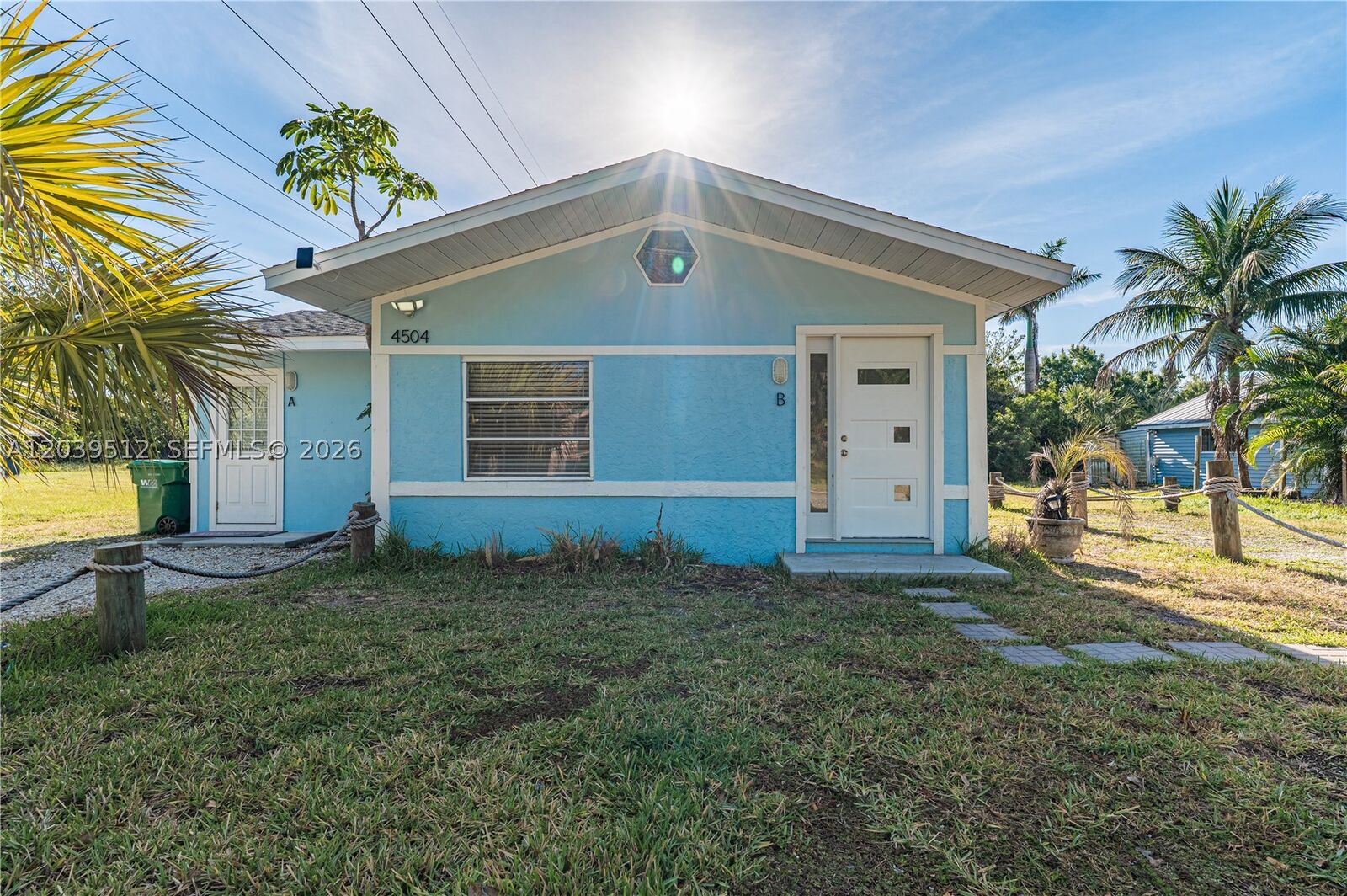 Property Photo:  4504 Oakley St B  FL 33980 