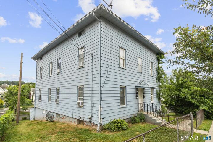 Property Photo:  200 Beaver Street  CT 06051 
