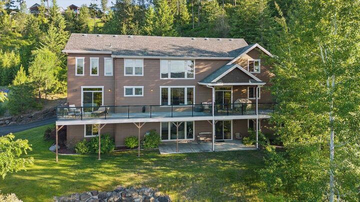 Property Photo: 1829 W Pepper Ln WA 99218