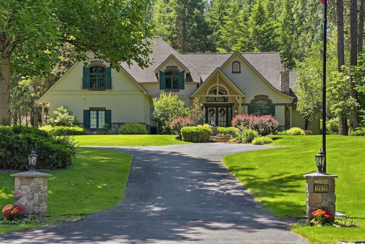 Property Photo:  12820 S Fairway Ridge Ln  WA 99224 