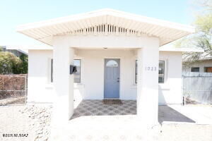 Property Photo:  1023 E Lee Street  AZ 85719 